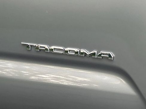 Used 2021 Toyota Tacoma TRD Sport AWD/4WD image 20