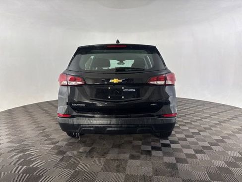 Used 2023 Chevrolet Equinox LS AWD/4WD image 9