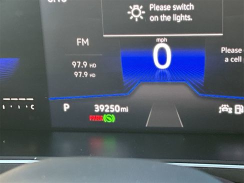 Certified 2023 Volkswagen Tiguan SE R-Line image 29