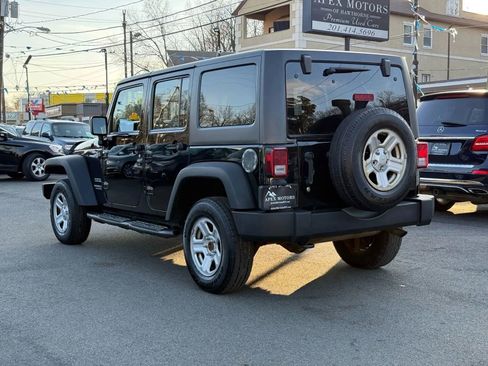Used 2013 Jeep Wrangler Unlimited Sport AWD/4WD image 5