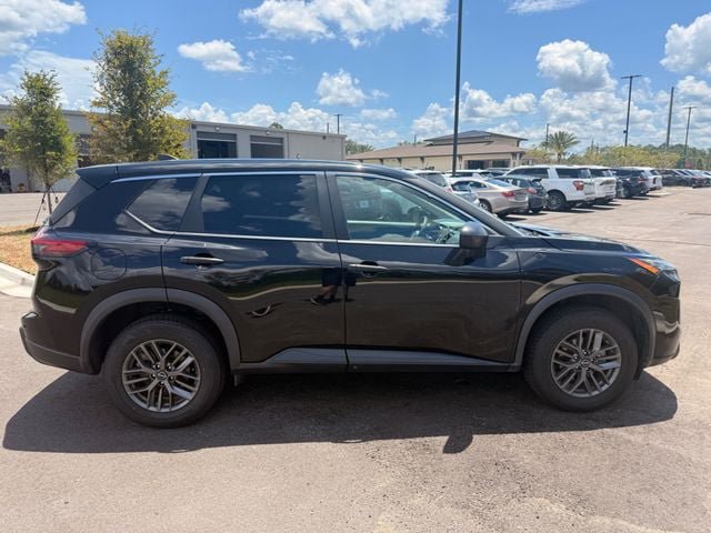 Used 2024 Nissan Rogue S FWD image 15