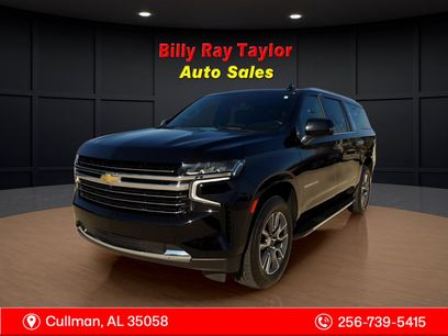 Used 2022 Chevrolet Suburban LT w/ Luxury Package