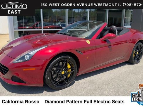 Used 2015 Ferrari California T RWD image 1