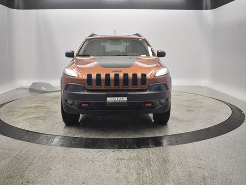 Certified 2016 Jeep Cherokee Trailhawk w/ Comfort/Convenience Group image 15