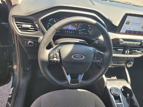 Certified 2022 Ford Escape SE w/ Convenience Package FWD image 30