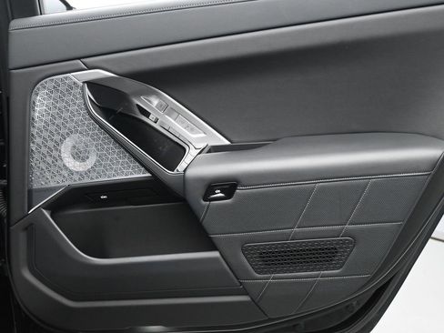 Used 2023 BMW 760i xDrive 760i xDrive w/ Luxury Rear Seating Package image 25