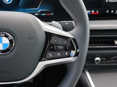 Used 2025 BMW 330i xDrive Sedan w/ Convenience Package image 30