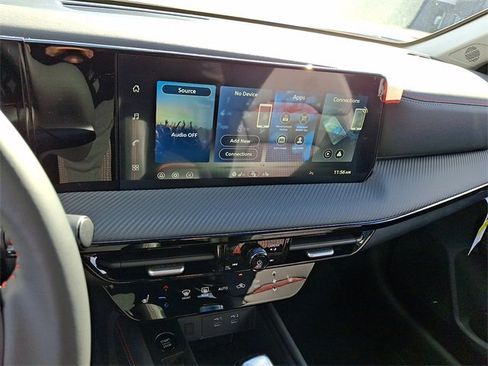 New 2026 Nissan Kicks SR w/ SR Premium Package image 8