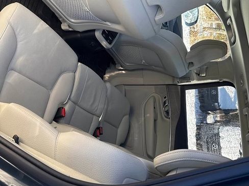 Certified 2024 Volvo XC90 T8 Plus image 10