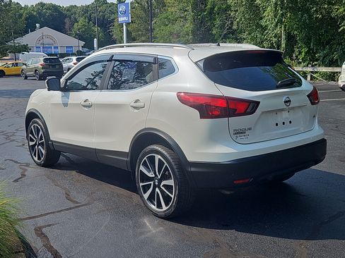 Used 2019 Nissan Rogue Sport SL FWD image 22