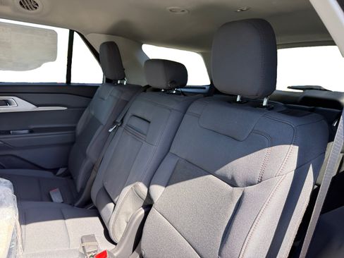 New 2026 Ford Explorer Active RWD image 16