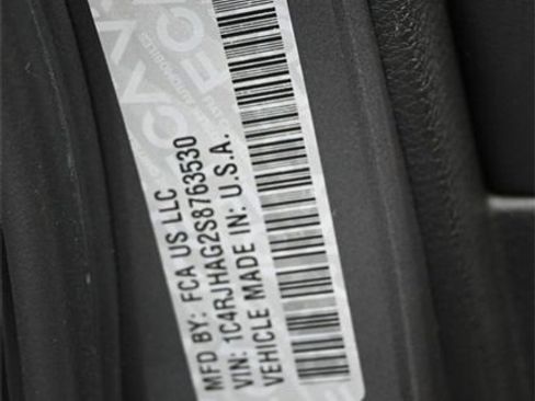 New 2025 Jeep Grand Cherokee Altitude image 25