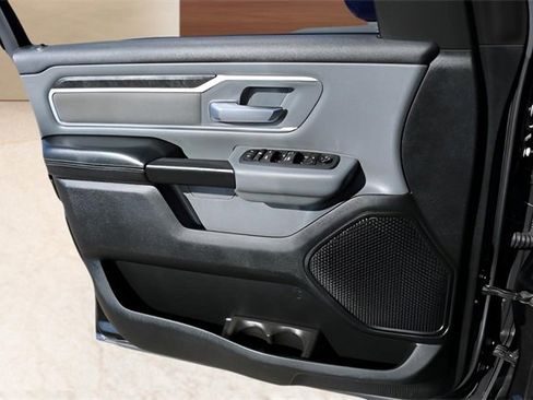 Used 2020 RAM 1500 Lone Star image 12
