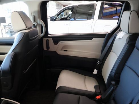 New 2026 Honda Odyssey Elite image 12