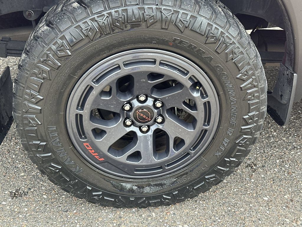 Used 2025 Nissan Frontier Pro-X RWD image 23