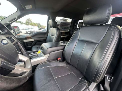 Used 2019 Ford F150 Lariat image 11