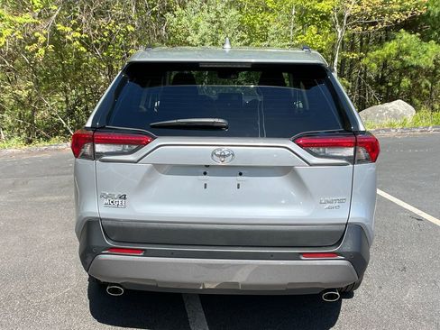 Used 2019 Toyota RAV4 Limited w/ Cold Weather Package AWD/4WD image 4