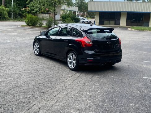 Used 2013 Ford Focus ST FWD image 7