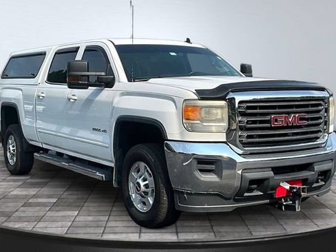 Used 2015 GMC Sierra 2500 SLE RWD image 3