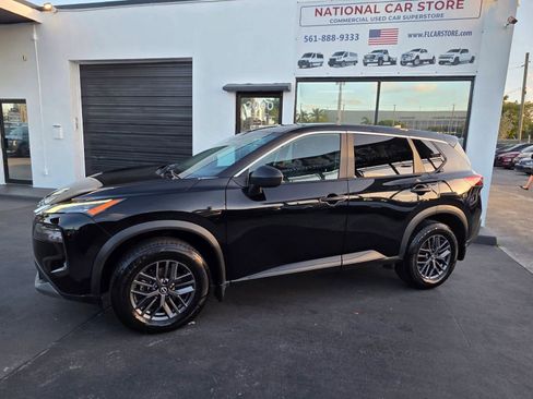 Used 2023 Nissan Rogue S FWD image 2