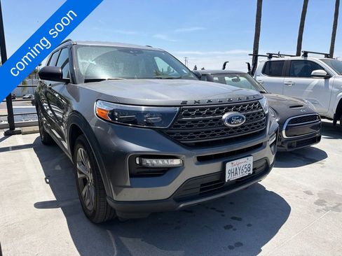 Used 2023 Ford Explorer XLT w/ Equipment Group 202A AWD/4WD image 1
