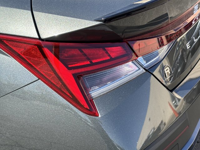 New 2026 Hyundai Elantra SEL FWD image 30