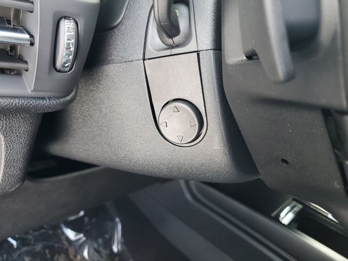 New 2026 Lincoln Corsair Premiere image 15