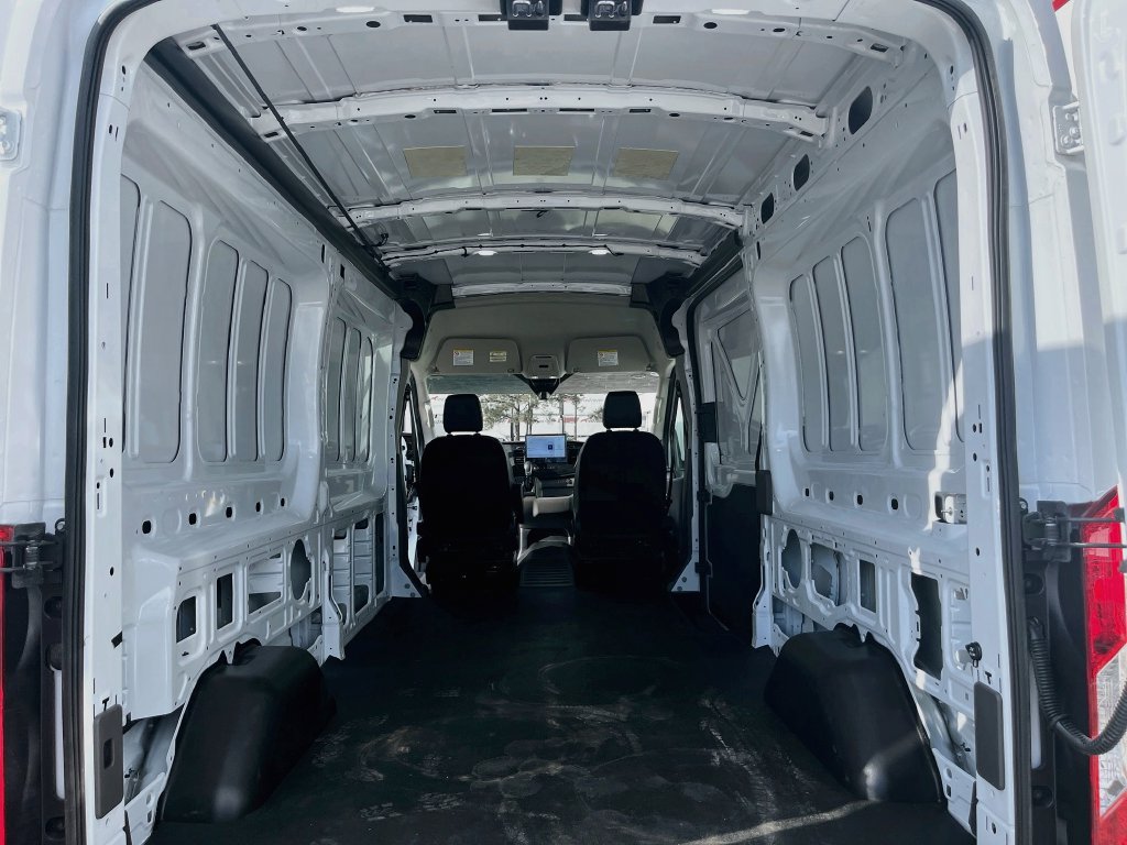 Used 2026 Ford Transit 250 148 Medium Roof RWD image 23