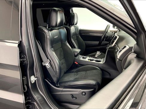 Used 2018 Jeep Grand Cherokee SRT w/ Trailer Tow Group IV image 6