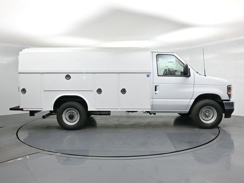 New 2026 Ford E-350 and Econoline 350 Super Duty w/ Power Equipment Group image 24