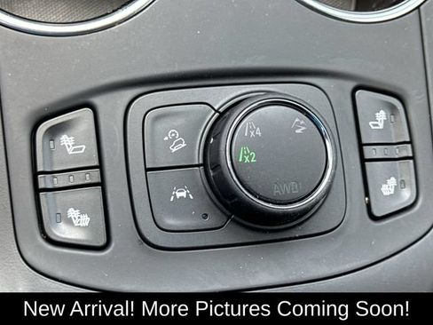 Used 2024 GMC Terrain SLE w/ Driver Convenience Package AWD/4WD image 17