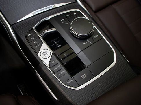 Used 2025 BMW 430i xDrive Coupe w/ Premium Package image 19