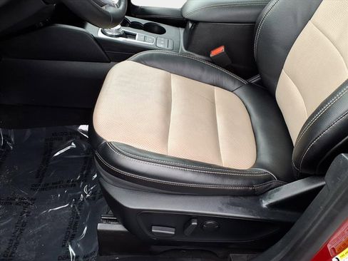 Used 2021 Ford Escape Titanium w/ Titanium Elite Package image 17