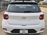 Used 2022 Hyundai Venue Limited image 4