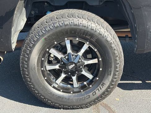 Used 2019 Toyota Tundra Limited w/ TRD Off Road Package AWD/4WD image 19