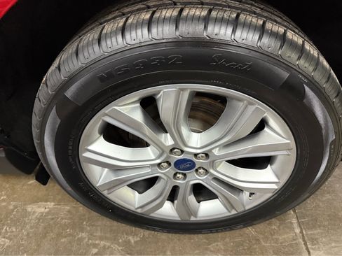 Used 2020 Ford Edge Titanium w/ Equipment Group 301A image 39