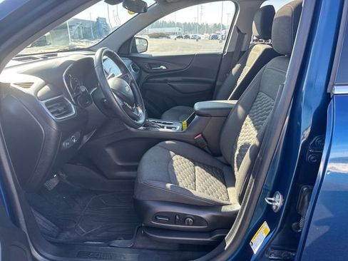 Used 2019 Chevrolet Equinox LT w/ Sun & Navigation Package image 10