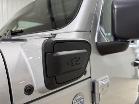 Used 2023 Jeep Wrangler Unlimited Sahara w/ Cold Weather Group image 48