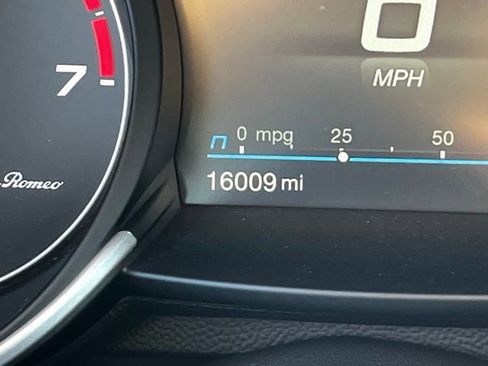 Used 2023 Alfa Romeo Giulia Ti image 19