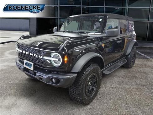 New 2026 Ford Bronco Badlands AWD/4WD image 1