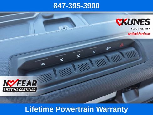 Used 2025 Ford Bronco Badlands image 57