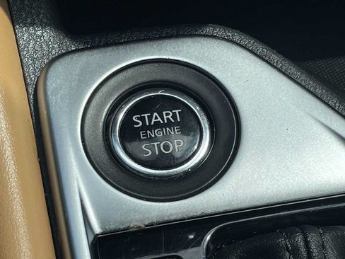 Used 2024 Nissan Sentra SV w/ SV Premium Package FWD image 21