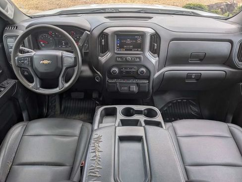 Used 2022 Chevrolet Silverado 1500 W/T w/ WT Value Package RWD image 6