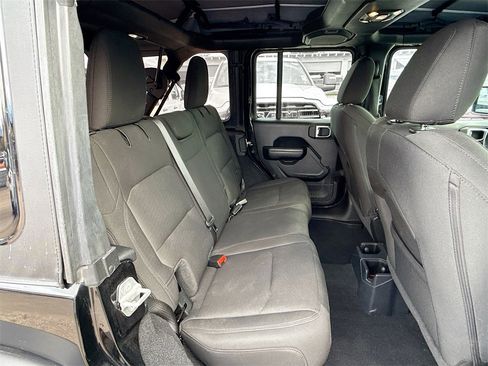Used 2021 Jeep Wrangler Unlimited Willys image 31