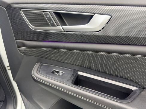 Used 2024 Volkswagen Atlas Cross Sport SEL R-Line image 50