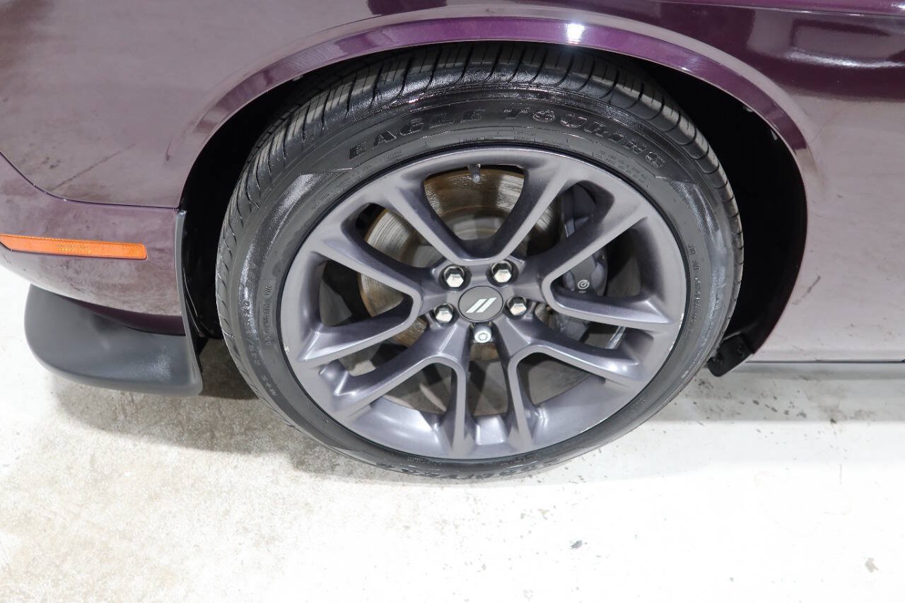 Used 2022 Dodge Challenger R/T Scat Pack w/ Plus Package RWD image 9