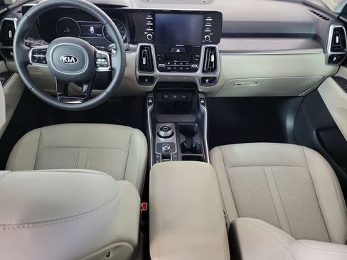 Used 2021 Kia Sorento S FWD image 16