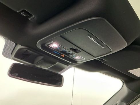 Used 2025 Ford F150 Lariat image 23