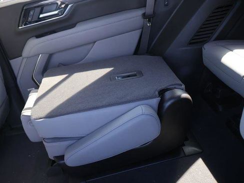 New 2026 GMC Yukon Elevation AWD/4WD image 12