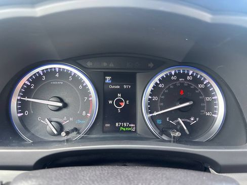 Used 2019 Toyota Highlander Limited Platinum AWD/4WD image 23